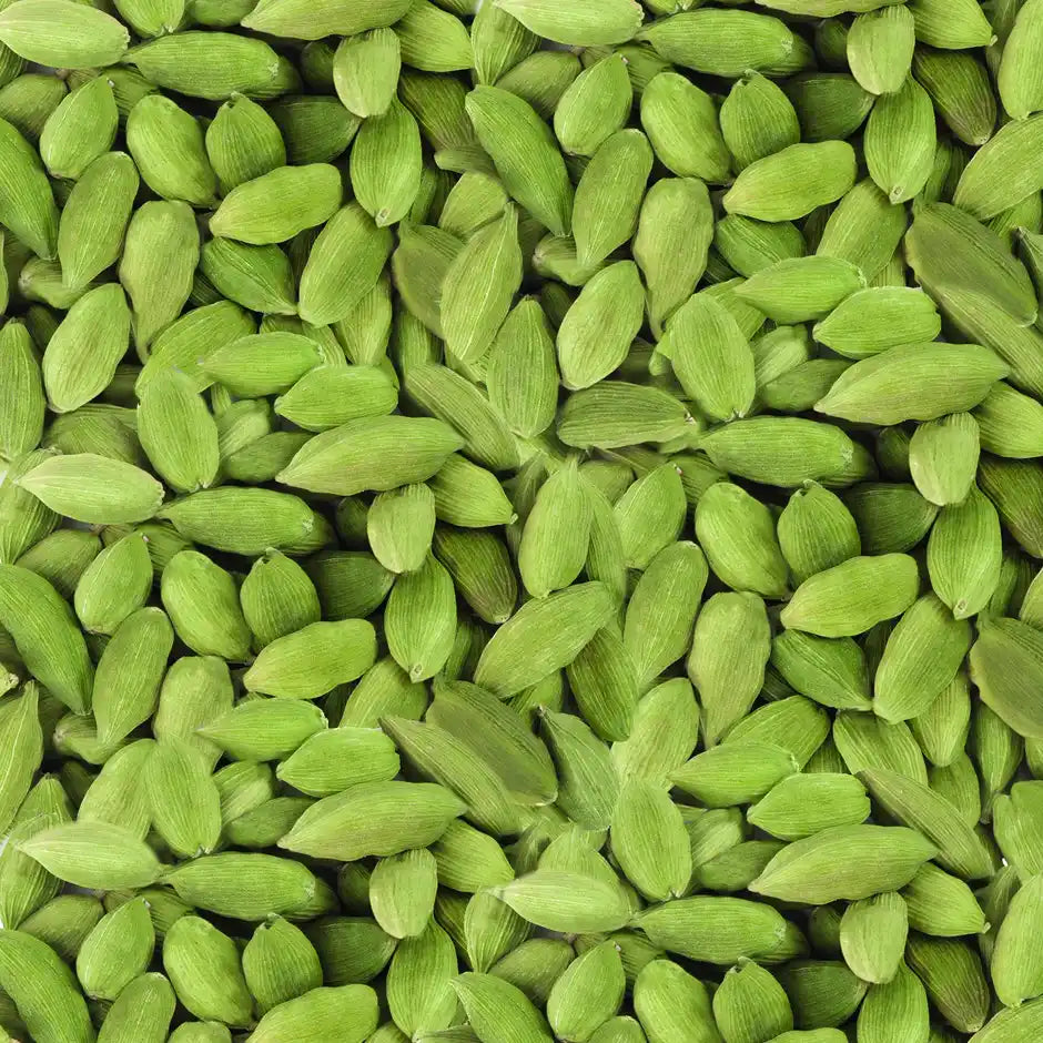 Aashirvaad Green Cardamom (Whole Elaichi) | 100 g Pouch