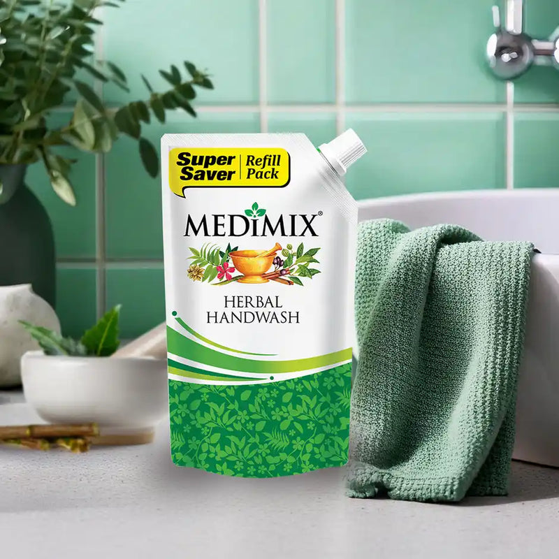 Medimix Herbal Handwash Refill Pouch 18 Exotic Herbs for Germ Protection & Moisturized Hands